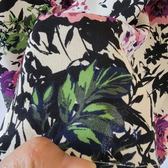 J. Jill Women's Multicolored Floral Button-Up Shirt Sz M Long Sleeve Cottagecore - Picture 9 of 10